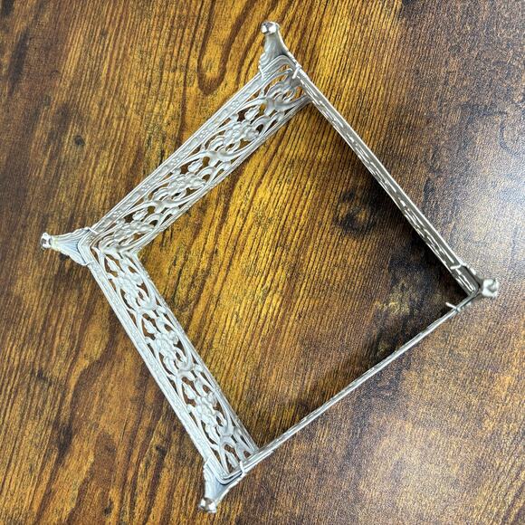 Vintage MCM Tissue Holder Square Metal Filigree Hollywood Regency Shabby Chic - Picture 4 of 9
